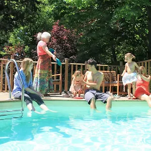 Hébergement de vacances Derrière Les Oliviers -le Mas De La Cigale Bleue, Caumont-sur-Durance